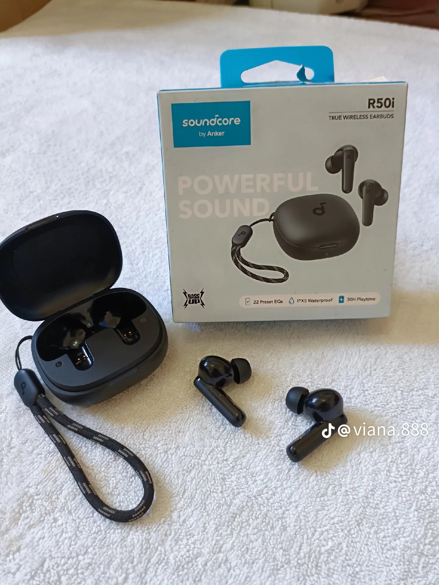 Écouteurs intra-auriculaires sans fil Anker Soundcore R50i True, TWS avec plus de 30 heures de lecture, appels clairs et basses hautes, résistant à l'eau IPX5, application Soundcore Connect avec 22 égaliseurs prédéfinis, connectivité rapide,